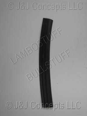REAR QUARTER SEAL