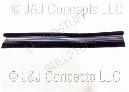 WINDOW GUIDE SEAL BOTTOM,FRONT LH