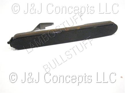 TINTED SIDE MARKER right side USED SOLD AS IS - NONREFUNDABLE