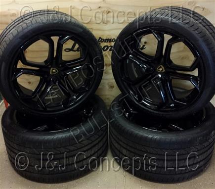 LP700 Aventador Shiny Black Rim Set