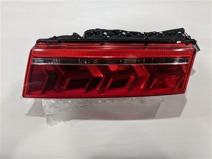 REAR COMBINATION LAMP - minor damage